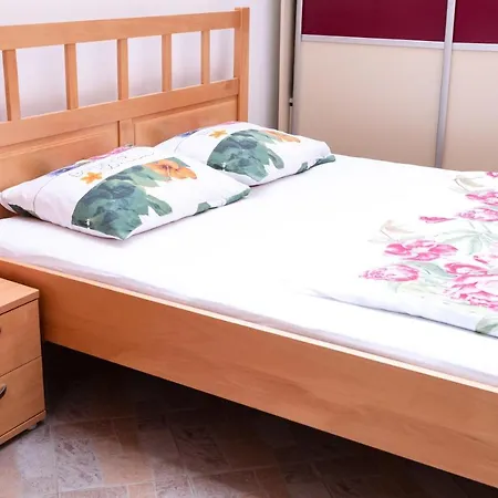 Apartment Ovcica With Terrace In Izola