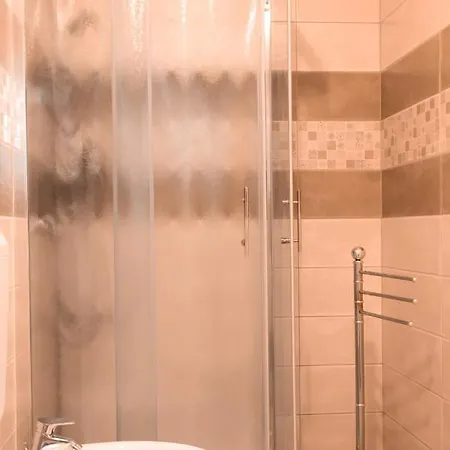 Ovcica With Terrace In Apartment Izola