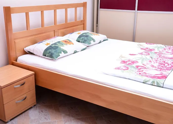 アパート Ovcica With Terrace In イゾラ