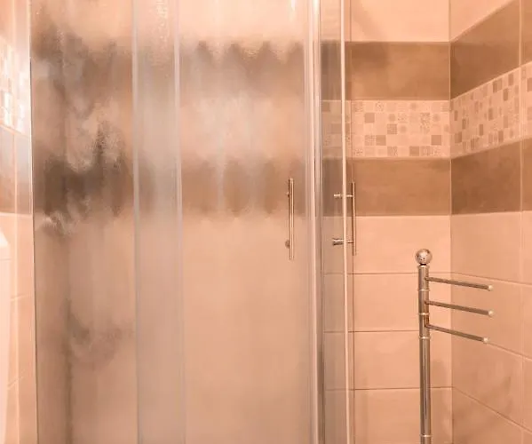 Ovcica With Terrace In アパート イゾラ