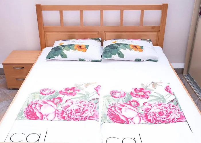 アパート Ovcica With Terrace In *